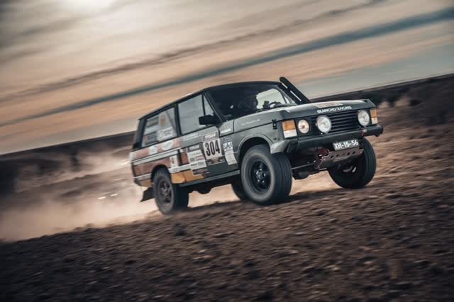 This week we were lucky enough to get a dump of amazing photographs from Rally Cool Photography from @africaecorace - Thank you @disodbediente it has reminded me of how totally epic it is racing across the desert.

The dust, the scenery, the speed, the sliding and the excitement is captured brilliantly in this little series of pictures (more to follow). Now we are pining for the freedom of being in the rally, when can we go back!?