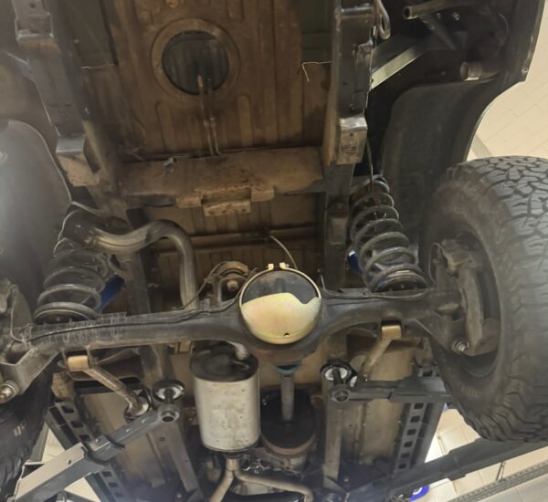 Guincho Racing - Rally Car build - Fuel Tank Removal